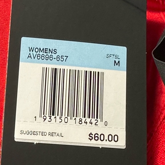 Women's Nike Short Sleeve Lightweight Softball Wind Jacket M Red AV6696-657 - Picture 4 of 6